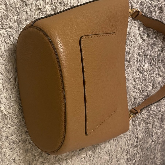 Tory Burch Sand McGraw - Picture 9 of 13